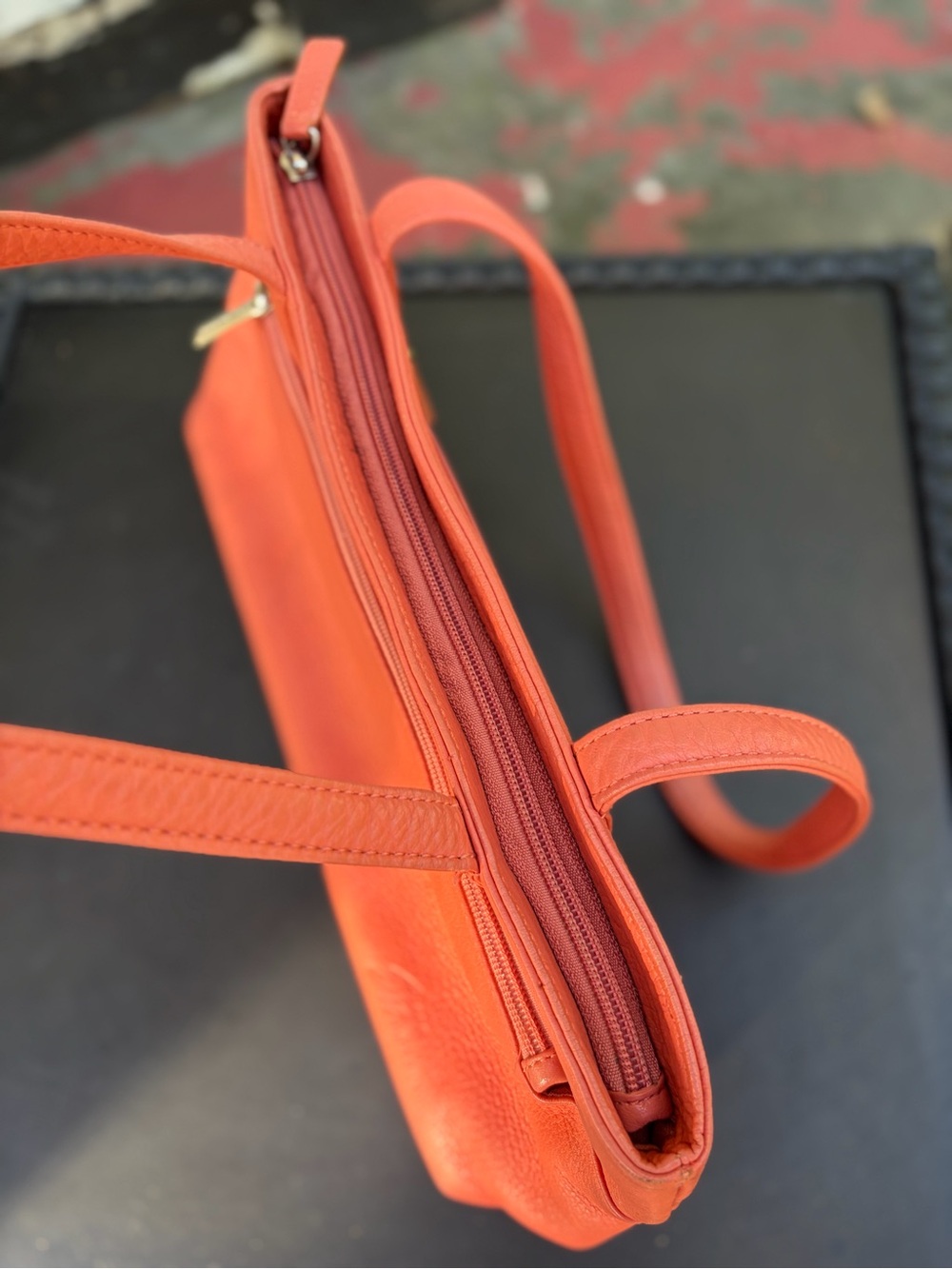 stone mountain handbag. Salmon Color. Two outside zippers. - Picture 2 of 8